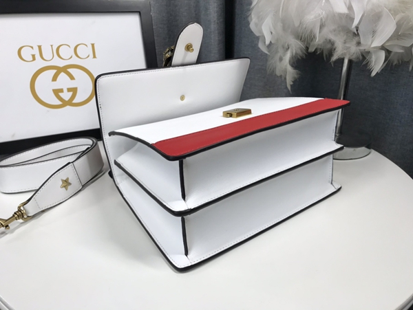 激安グッチバッグコピー角部分ディテール